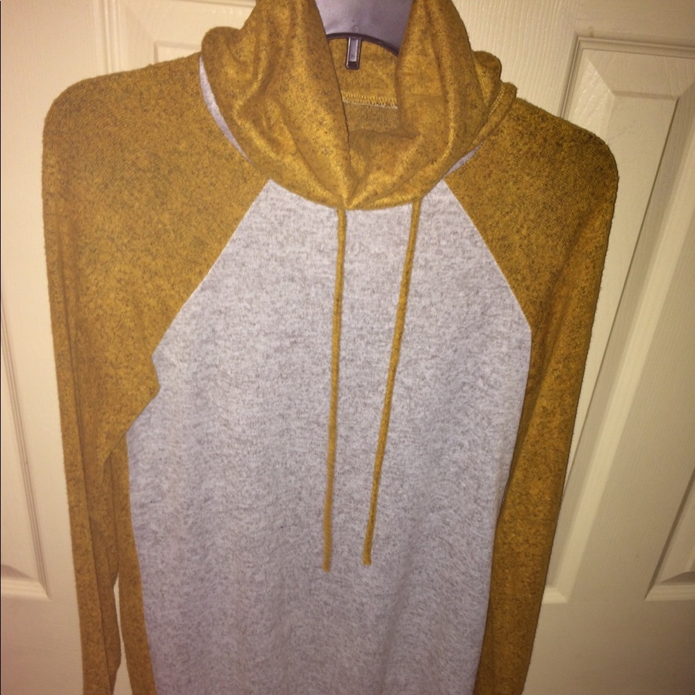 Boutique Women’s Sweater